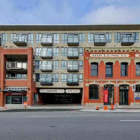 Gorgeous Old Town Condo With Patio And Parking! Victoria Exteriér fotografie