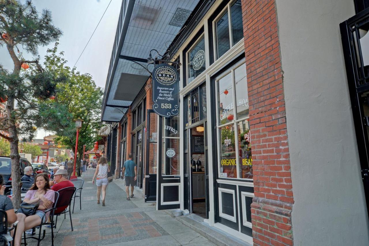 Gorgeous Old Town Condo With Patio And Parking! Victoria Exteriér fotografie
