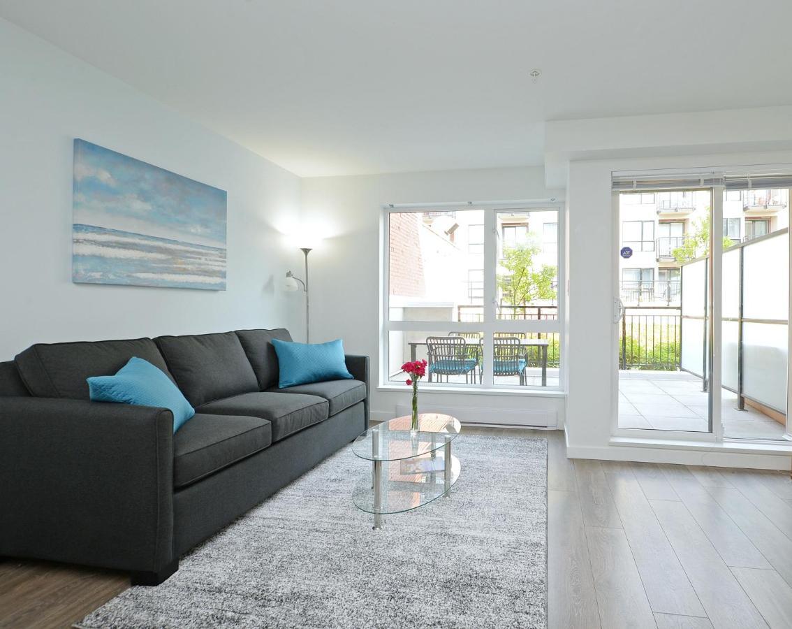 Gorgeous Old Town Condo With Patio And Parking! Victoria Exteriér fotografie